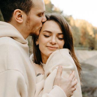 Lidy Williams - Coach certifiée en relation de couple et auteure à Montréal